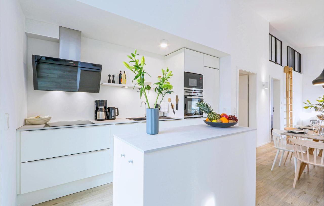 3 Bedroom Awesome Home In Lembruch-Duemmer See Экстерьер фото
