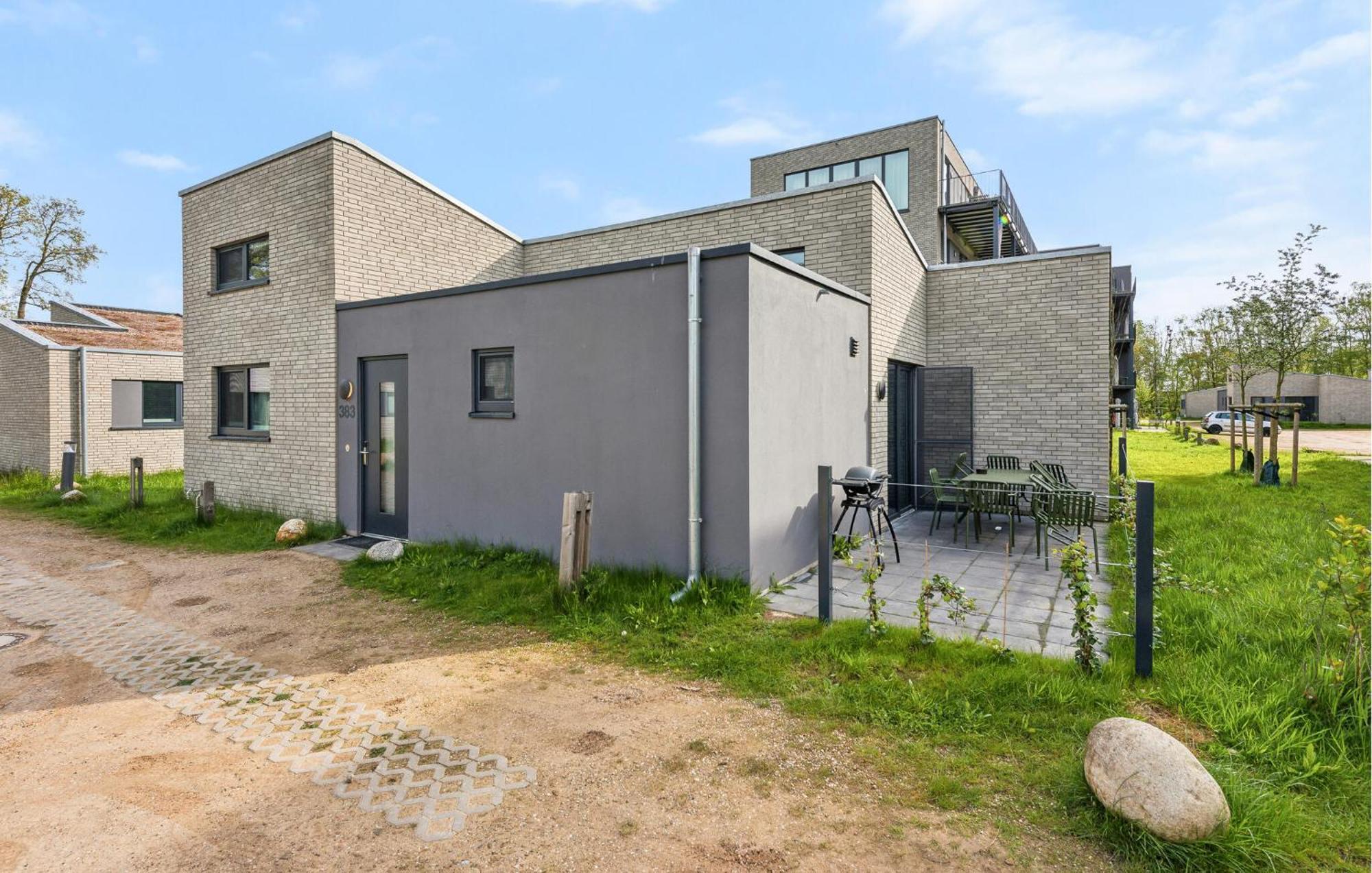 3 Bedroom Awesome Home In Lembruch-Duemmer See Экстерьер фото