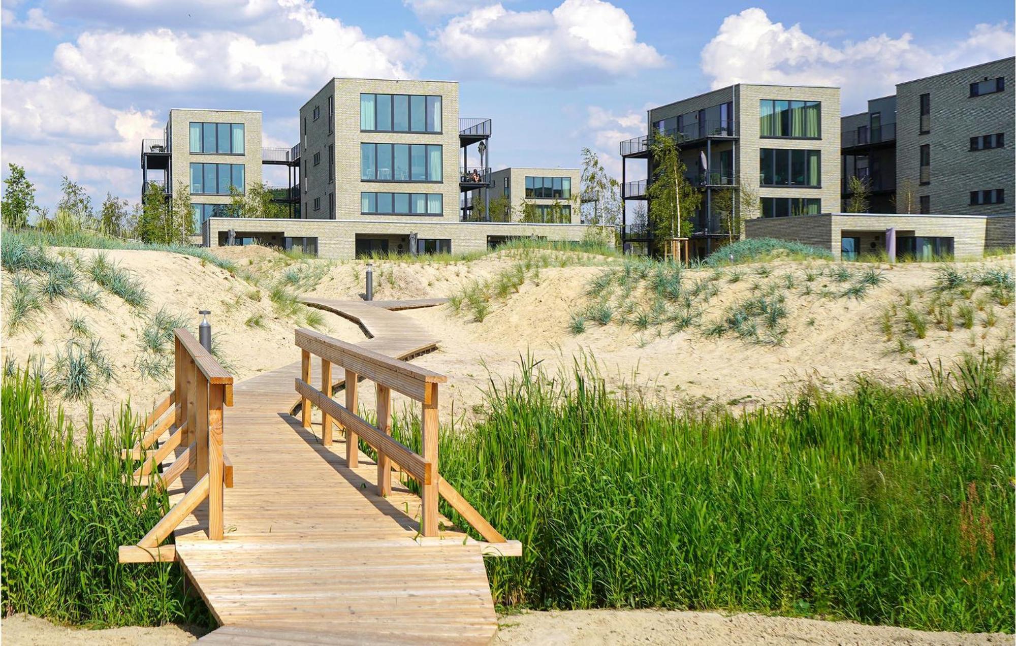 3 Bedroom Awesome Home In Lembruch-Duemmer See Экстерьер фото